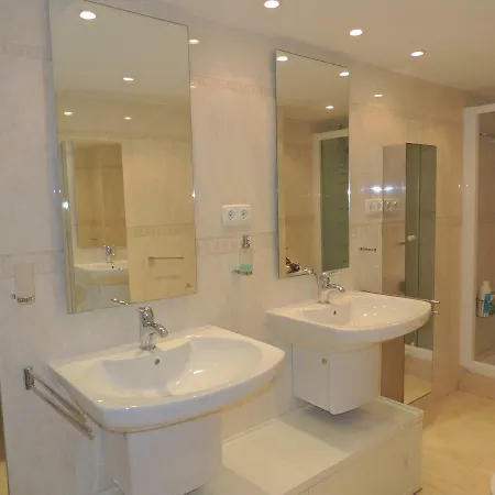 Ole Playa 6a, Front - A Pie De Playa, Sea Views - Vistas Al Mar, Parking, Puerto Marina Appartement
